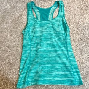 Workout tank top